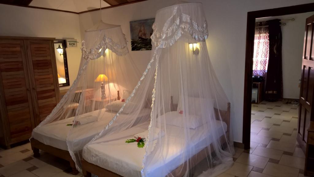 Etoile Labrine Guest House La Digue Room photo